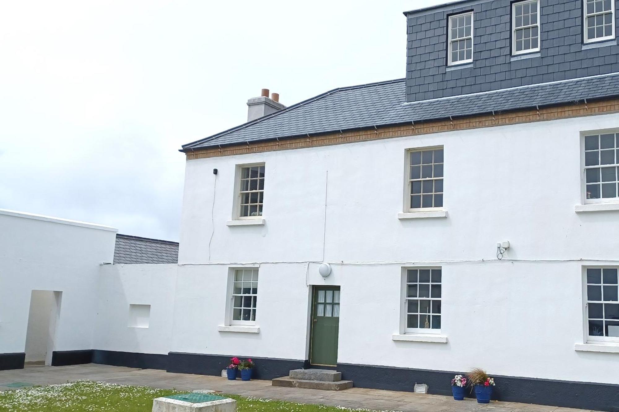 Loop Head Lighthouse Attendant'S Cottage Kilbaha Exterior foto