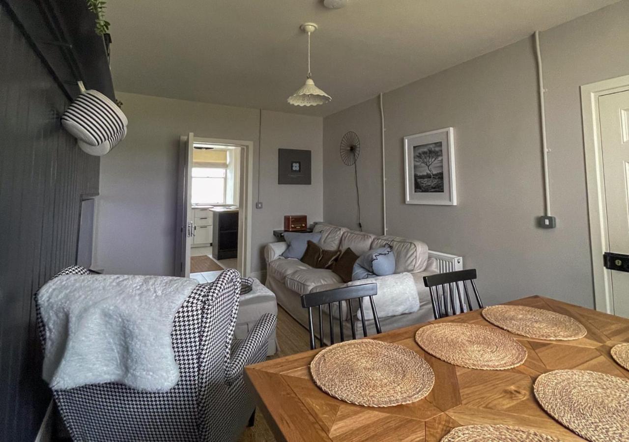 Loop Head Lighthouse Attendant'S Cottage Kilbaha Exterior foto